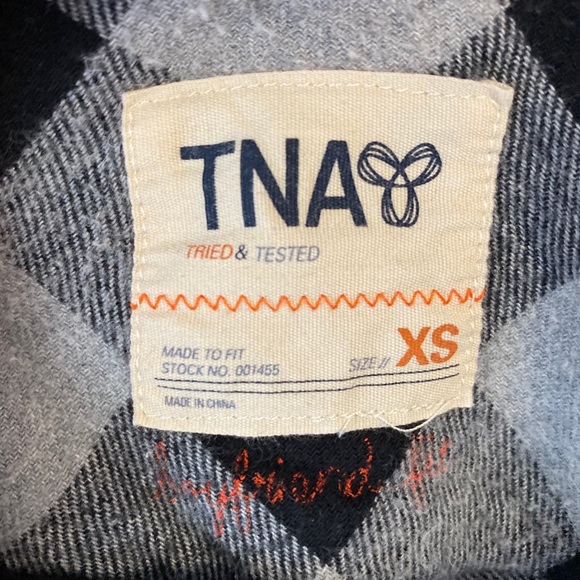 TNA Tried & Tested Flannel / Size XS - Picture 2 of 2